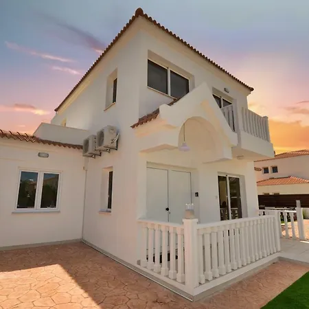 Nissi Gold Villa Aya Napa