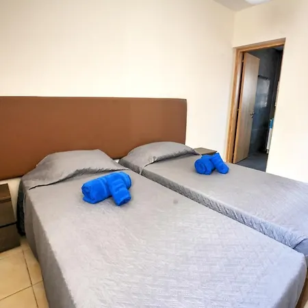 Nissi Gold * איה נאפה