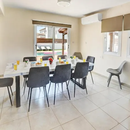 Nissi Gold ヴィラ