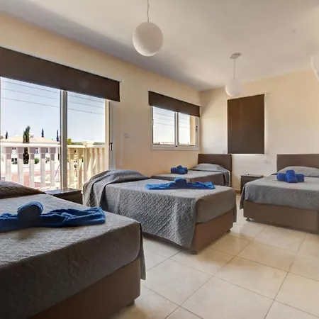 Nissi Gold * איה נאפה