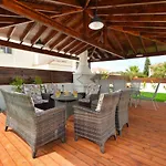 Nissi Gold Villa *